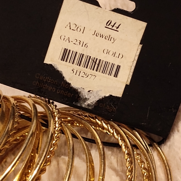 Gold Bangle Set - Picture 5 of 6